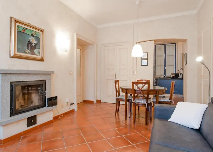 Cris House